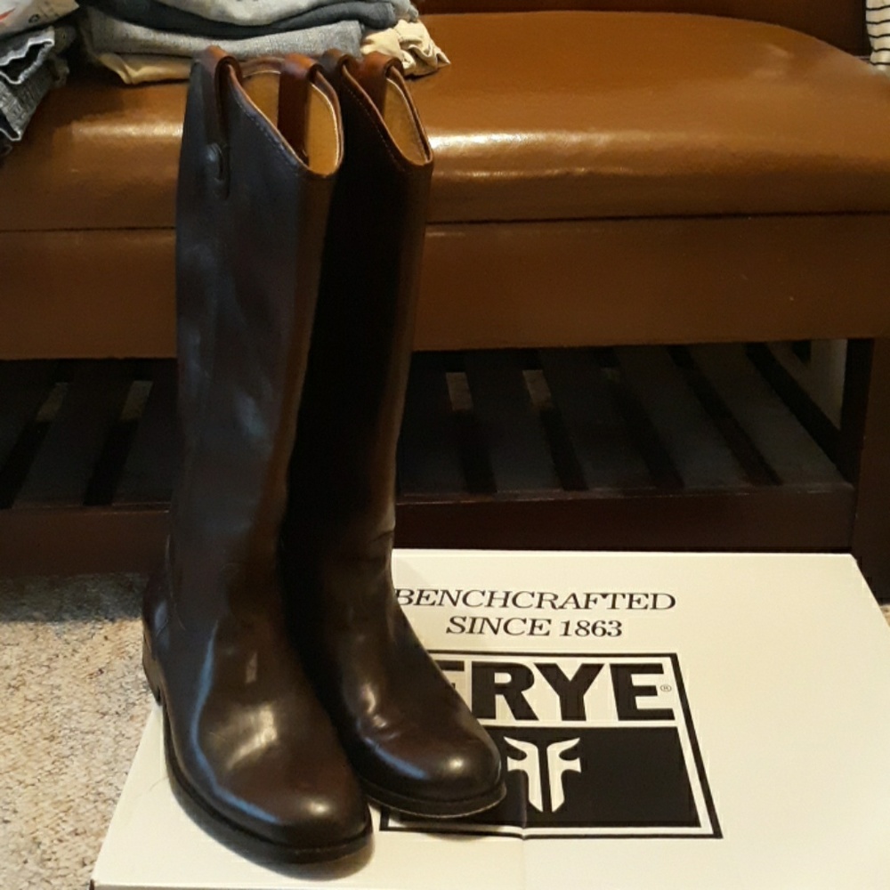 Dk Brown Frye boots